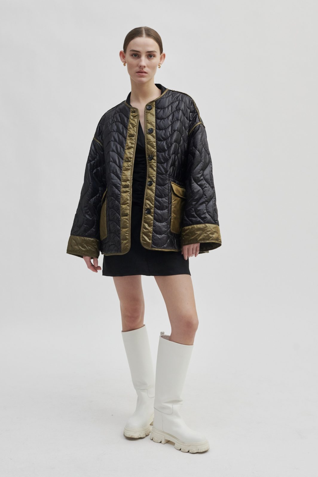 Second Female Quilly Wendejacke in Dunkle Olive/Schwarz – Bild 3