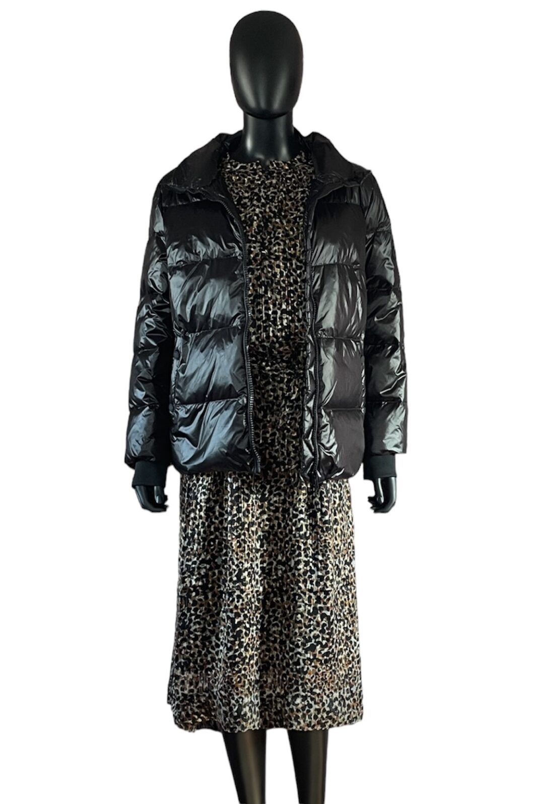 White Label kurze Daunenjacke in schwarz – Bild 4