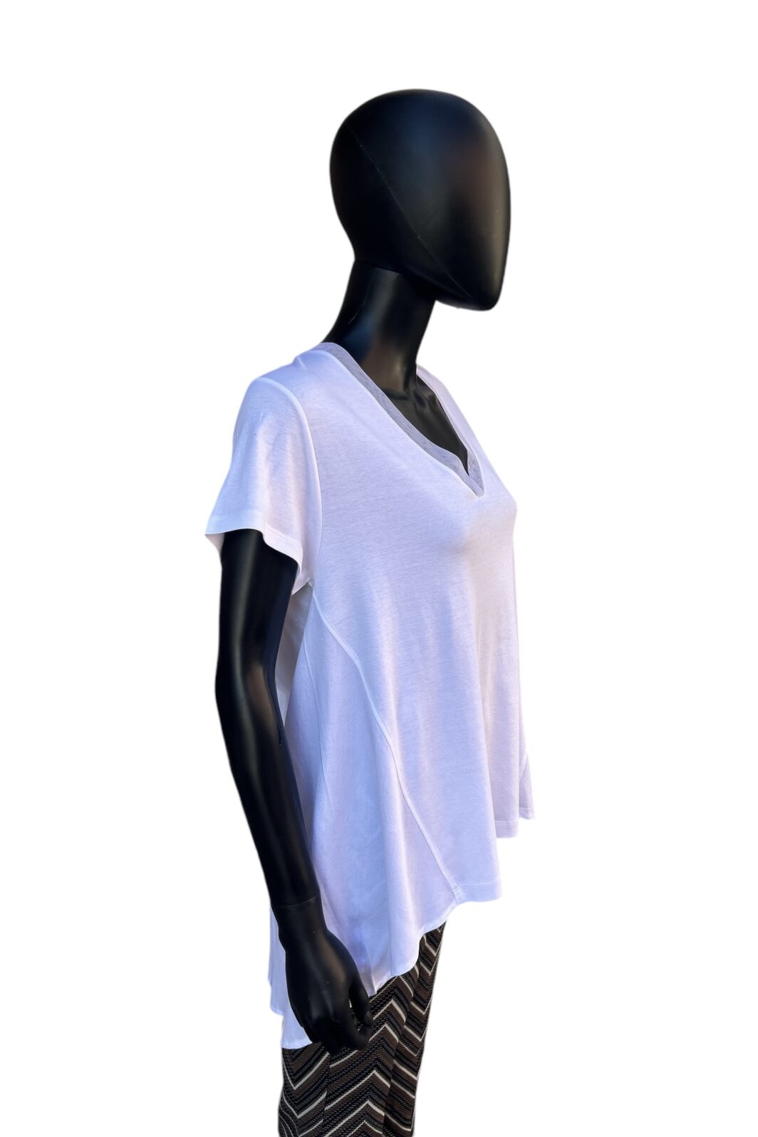 Love Joy Victory Shirt mit V-Ausschnitt in Weiß – Bild 3