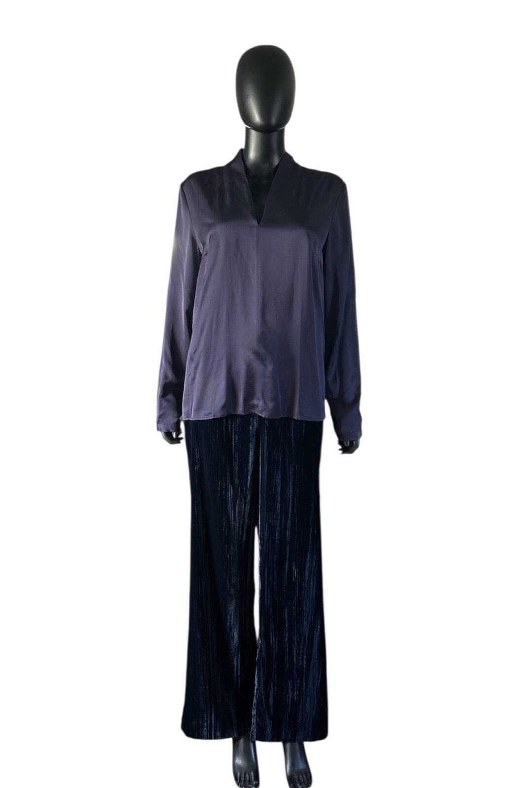 Emily van den Bergh Bluse mit V-Ausschnitt in Dunkelblau