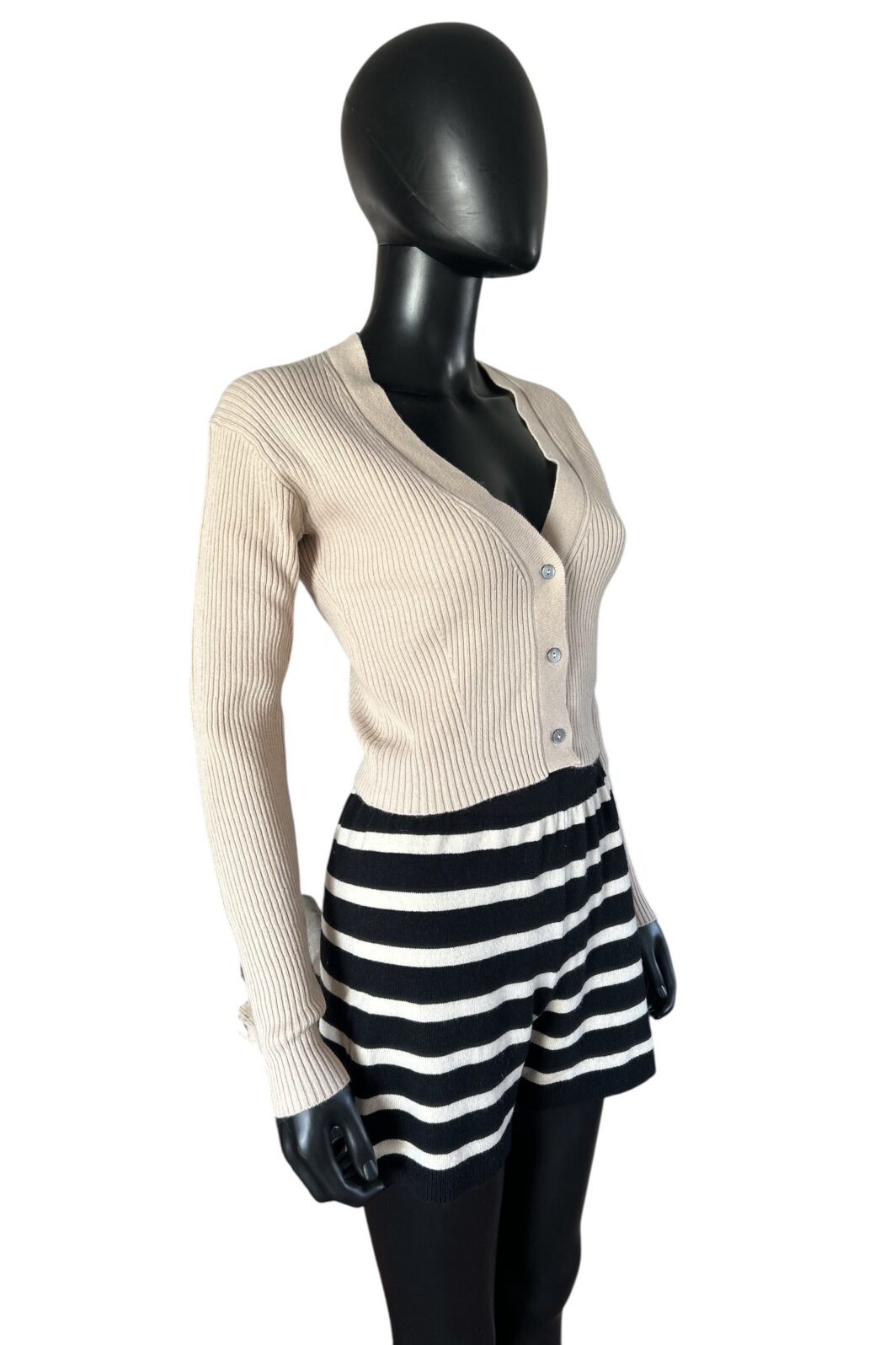 FTC Cashmere Strickshorts in Beige/Schwarz – Bild 3